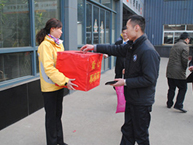 ���ľ��� ��ůͯ�ġ���ɽ������֮��Ϊ����ƶ��ɽ��Сѧļ������