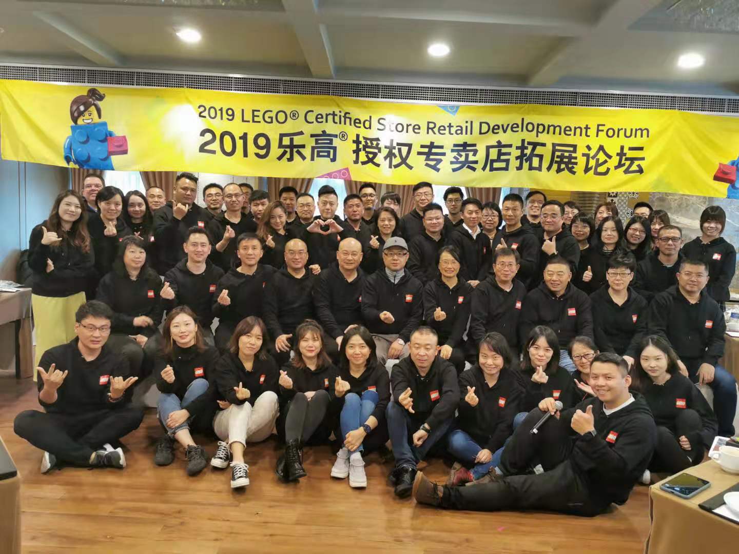 �����λ�Ľϲ����ѵ�����չ��ģ����